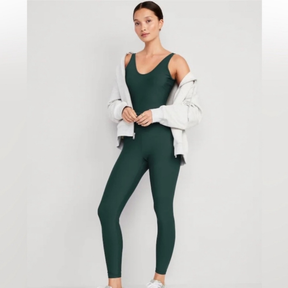 Old Navy Powersoft Scoop Back Active Jumpsuit XS